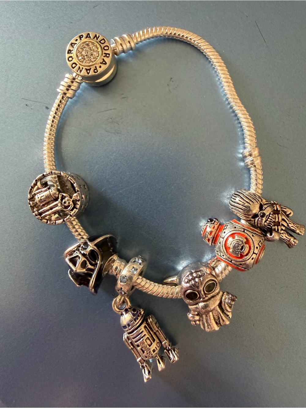 Pandora Star Wars Silver Charm Bracelet with 6 charms - Picture 3 of 5